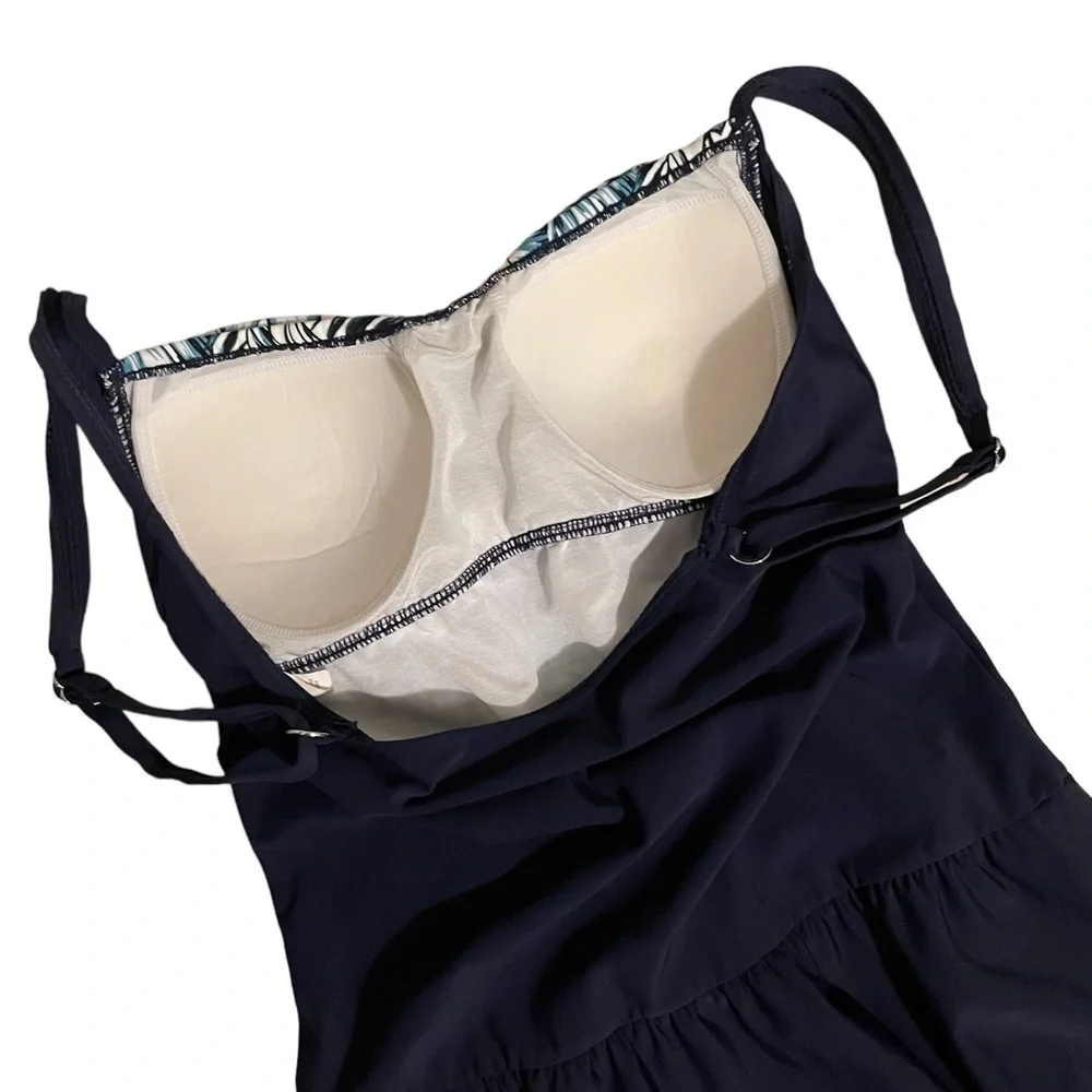 A & H Sportswear Co. Women’s One Piece Ruched Front Swimsuit Swim Dress Size 12